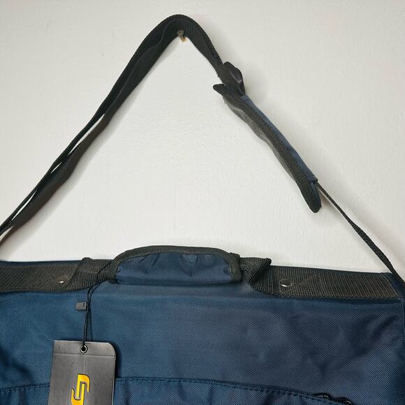NWT SOLO Navy Expandable 15.6” Laptop Messenger Briefcase Shoulder Bag - Picture 4 of 16